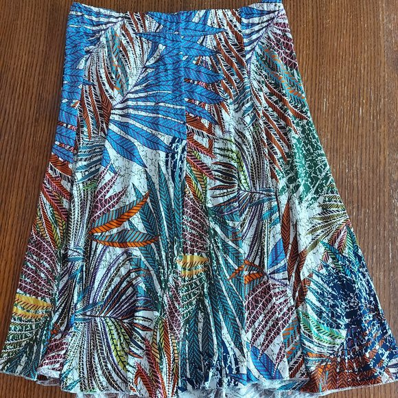 Femmes je vous Paris skirt - Picture 1 of 3